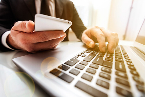 توفير حملة الإعلان على الإنترنت: كم تدفع فعلاً؟